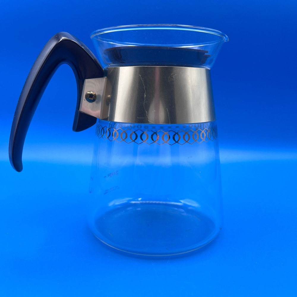 Vintage Pyrex Glass Coffee Carafe 4 Cup Gold Atomic Chain Starburst Lid MCM